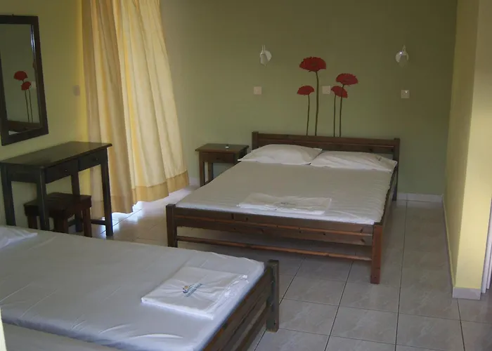 Vamvini Hotel